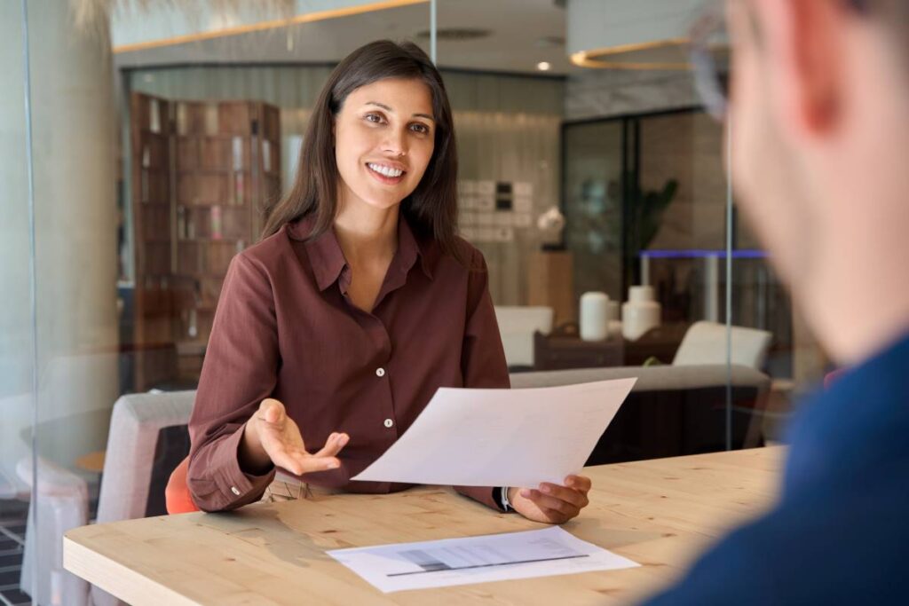 L’attestation de travail et de salaire est utilisée dans le cadre des droits sociaux de la CNAS.